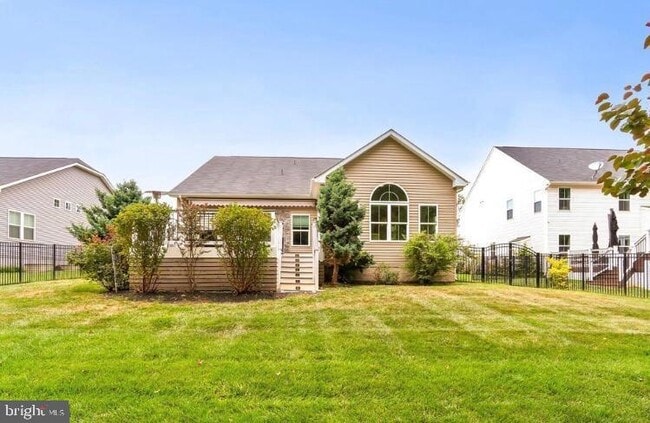 Building Photo - 6805 Lake Anne Ct