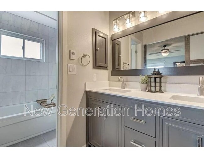 Building Photo - 4245 Sabin Ct
