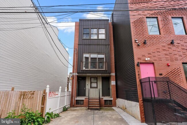 Building Photo - 1805 N 18th St