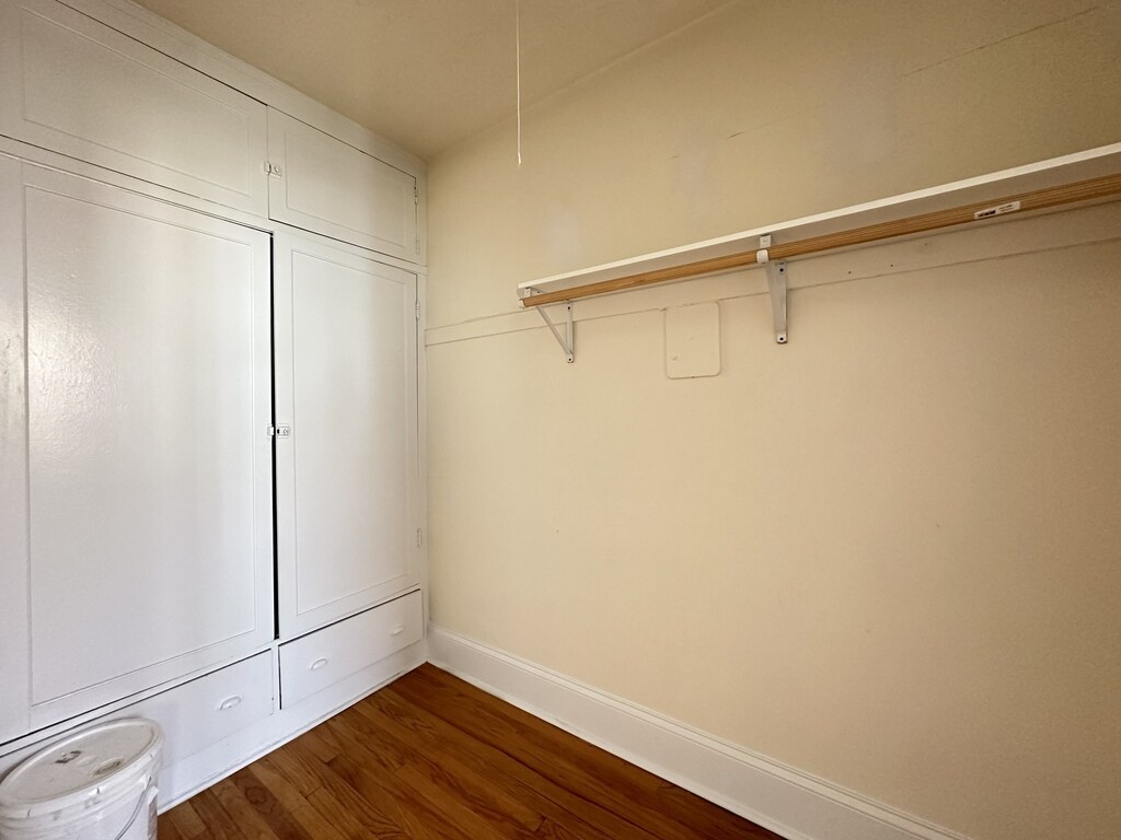 Building Photo - 2737 N Spaulding Ave