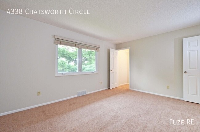Building Photo - 4338 Chatsworth Cir