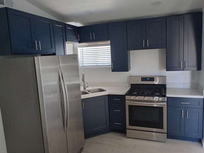 Building Photo - 2 bedroom in Eloy AZ 85131
