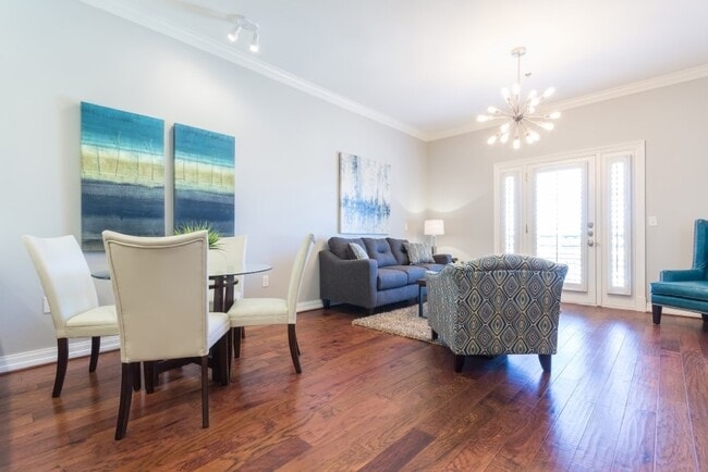 Building Photo - 2000 Bagby St