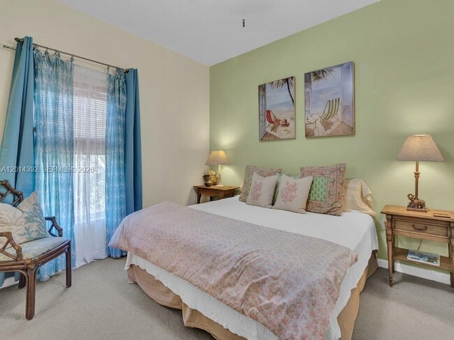 Building Photo - 5035 Fairways Cir
