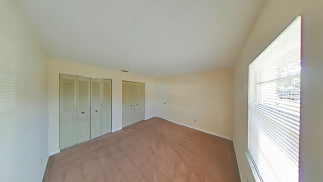 Building Photo - ***$0 SECURITY DEPOSIT***Lovely 2 Bedroom ...