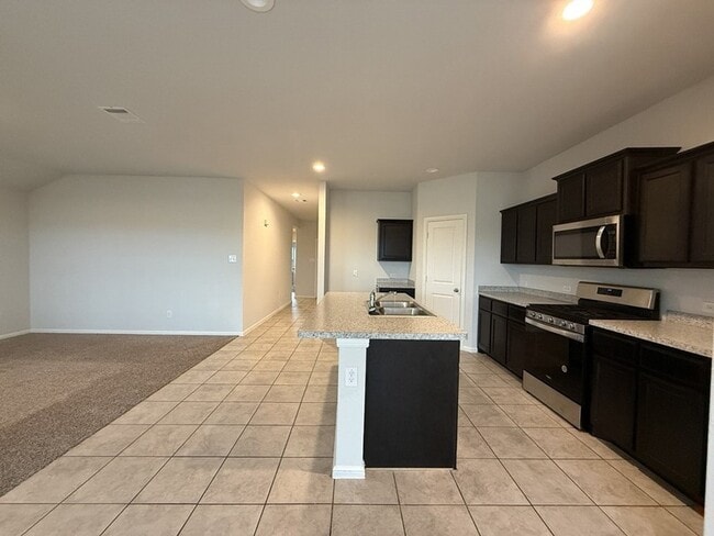 Building Photo - 10530 Ft Cibolo Trl