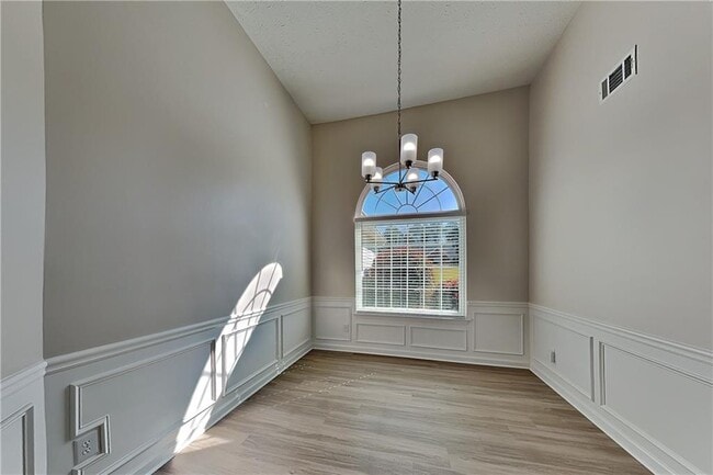 Building Photo - 4642 Devencrest Ln