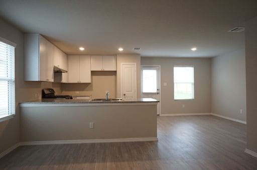 Building Photo - Newer Construction Home in West San Antonio