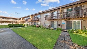 Leasing Office - Shorewood Terrace Apartments