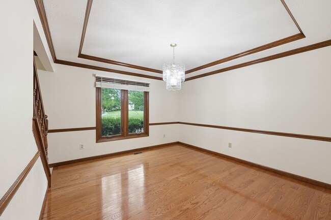 Building Photo - 7666 Windwood Dr