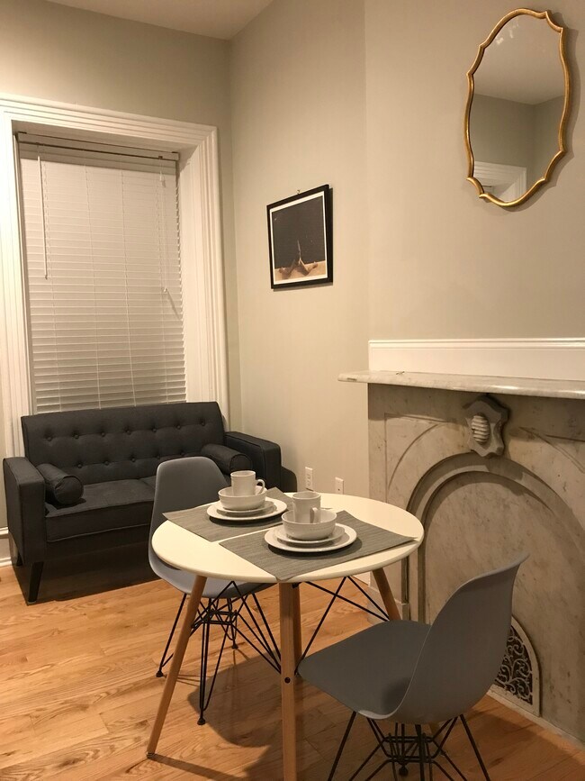 101 Unit - 3505 Race St