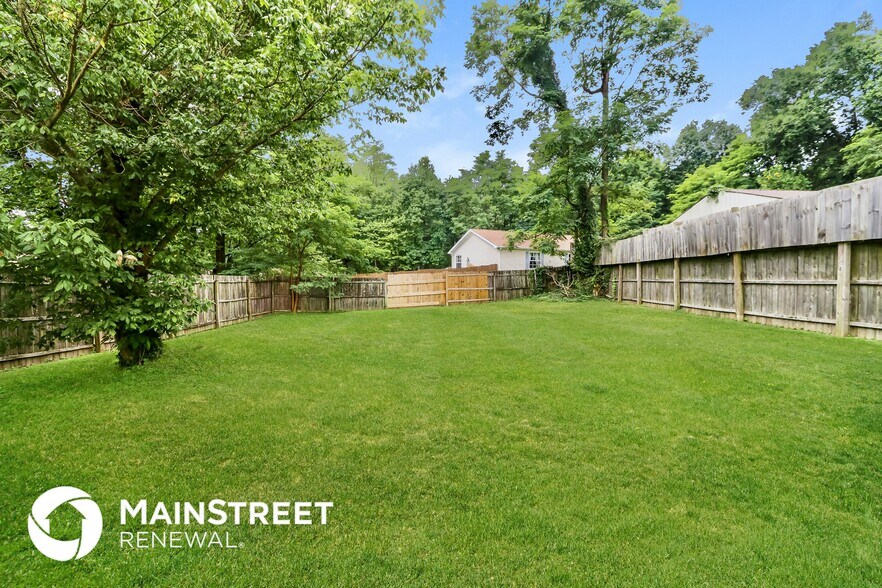 Building Photo - 6905 Wood Rd