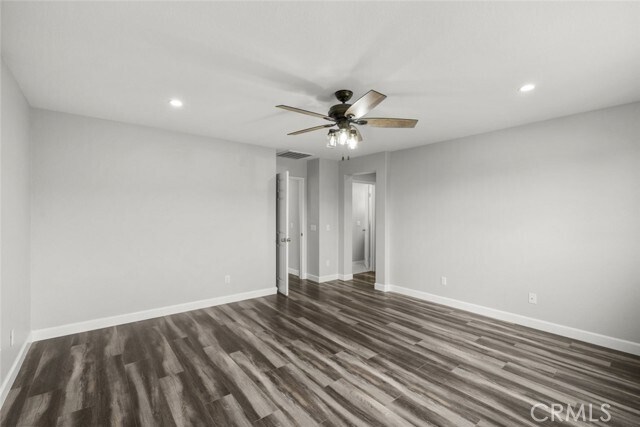 Building Photo - 9670 Pine Orchard St