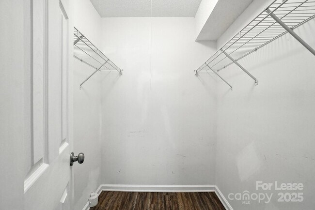 Building Photo - 5020 Sardis Rd