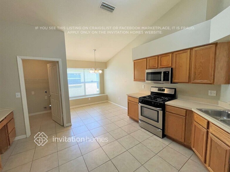 Building Photo - 29242 Birds Eye Dr