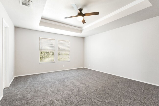 Building Photo - Well-Maintained 3-Bedroom Home – Ideal for Students & Professionals!