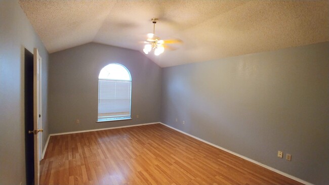 Master Bedroom - 925 Eagles Nest Dr