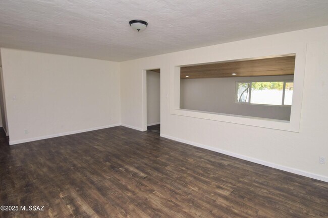 Building Photo - 4233 E Lester St