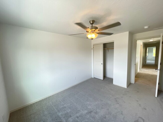 Building Photo - Brand New Hayden Home