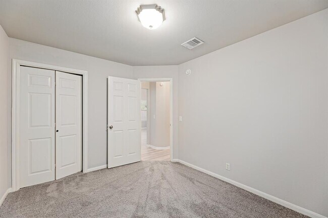 Building Photo - 21108 Derby Day Ave