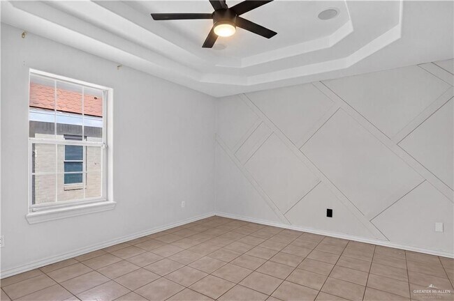 Building Photo - 2308 Colorado St