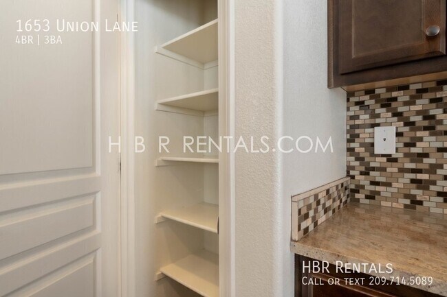 Building Photo - 1653 Union Ln