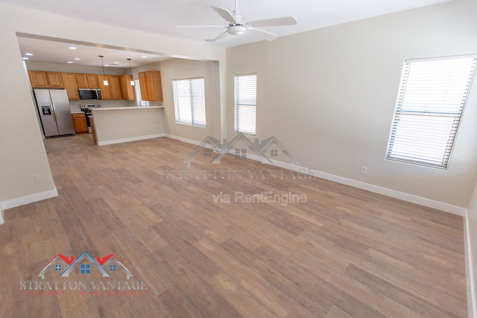 Building Photo - 16221 W Mercer Ln