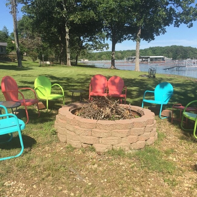 Building Photo - 1114 W 17th St