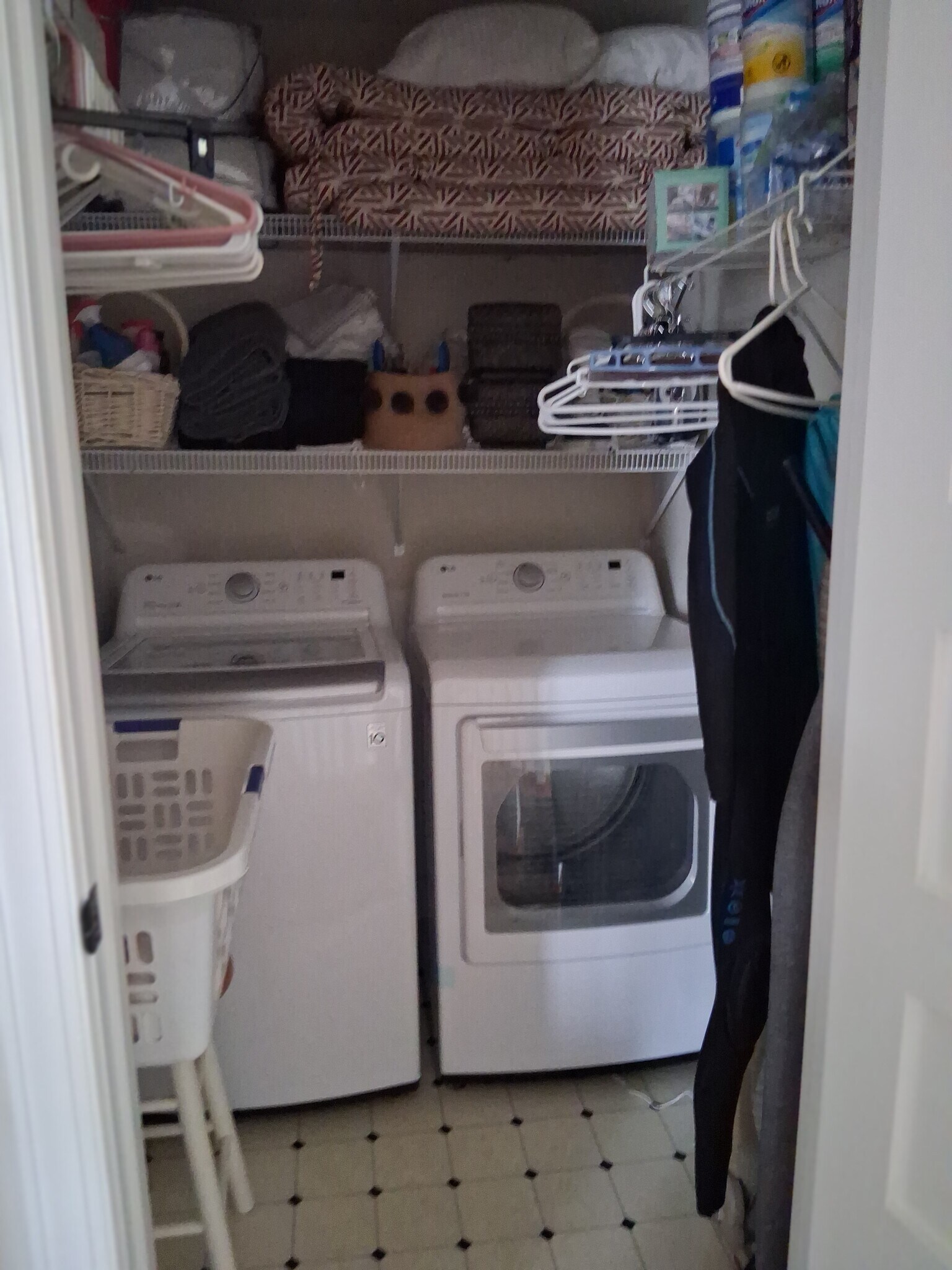 Laundry Room - 12 Seahorse Ct