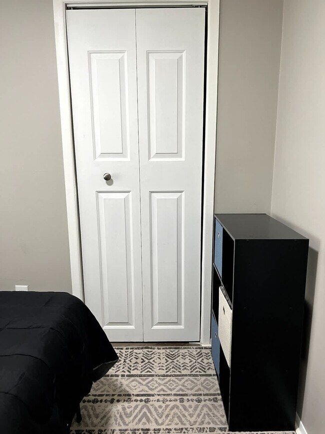 Building Photo - 27385 Park Ct