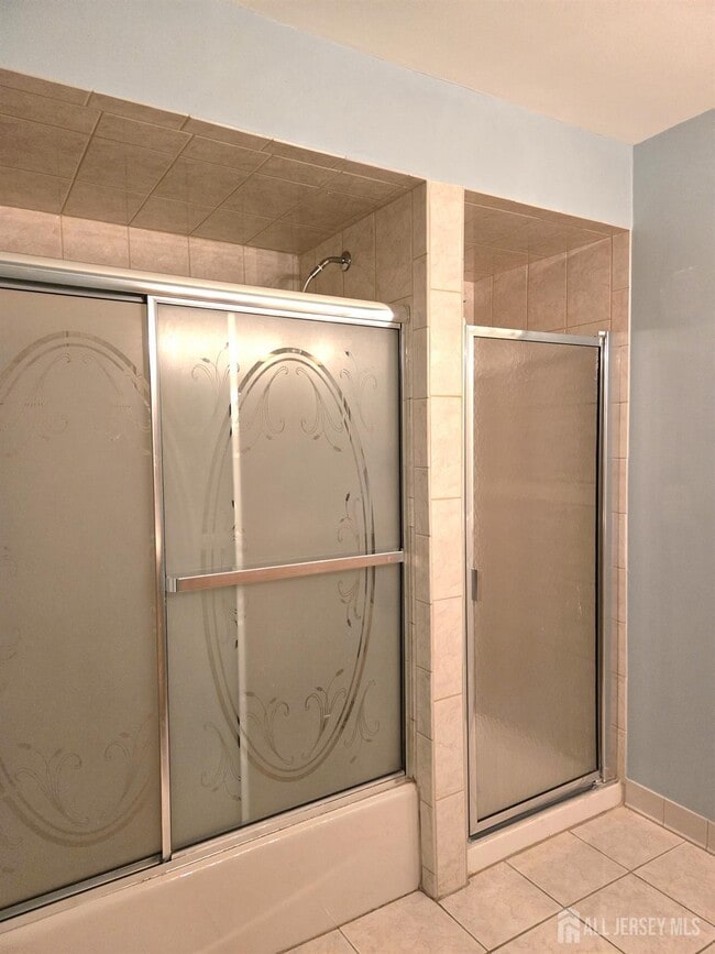 Building Photo - 49 Alexandria Way