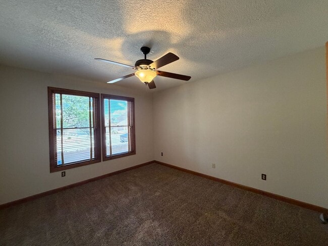 Building Photo - Beautiful 3 Bedroom Single Story Custom Home Plus Office Available Near Tramway Blvd NE & I-40!