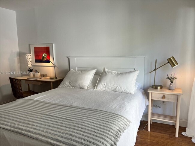 Building Photo - 221 Meridian Ave