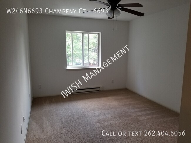 Building Photo - W246N6693 Champeny Ct