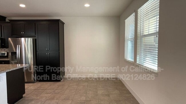 Building Photo - 5320 Kirby Pl