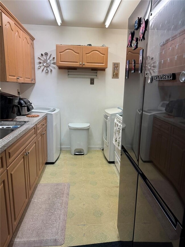 Building Photo - 14015 SW 55th St