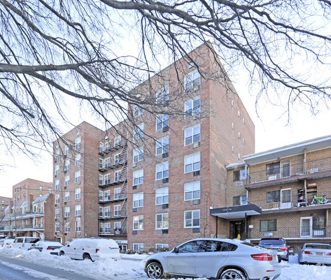 The Clarendon House 14420 38th Ave Flushing NY 11354 Apartment Finder