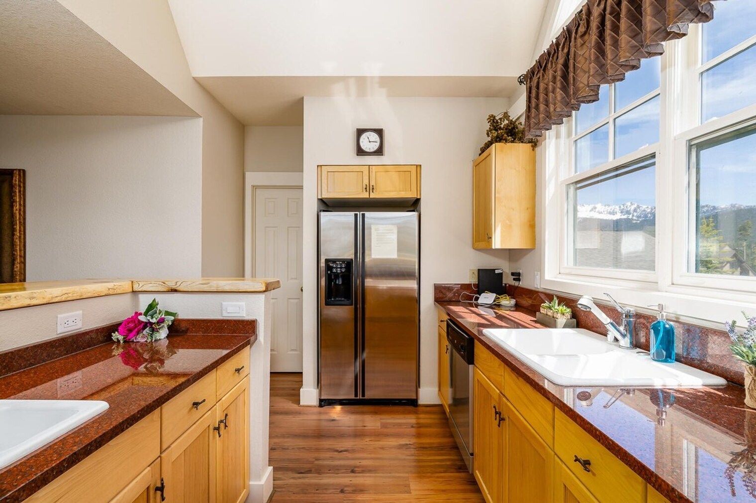 Building Photo - 4 Lower Saddle Ridge Rd