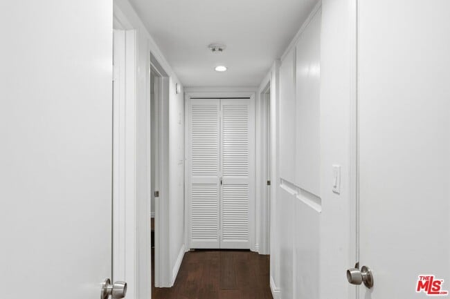 Building Photo - 2018 Griffith Park Blvd