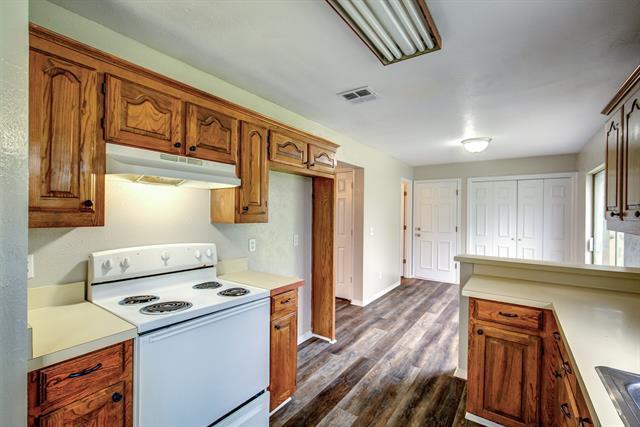 Building Photo - 2003 Hackberry Cir