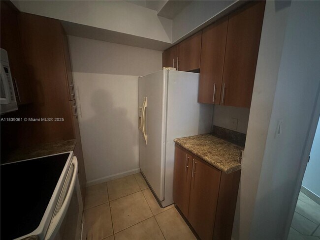 Building Photo - 1125 Crystal Way