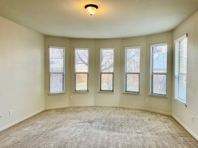 Building Photo - Gorgeous 4-bedroom home!