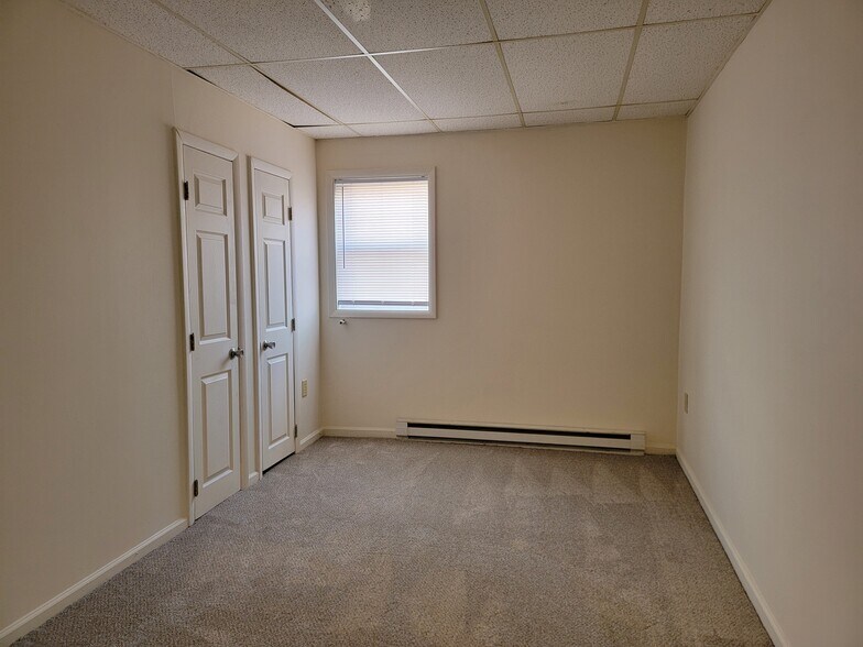 Building Photo - 84 Gross St