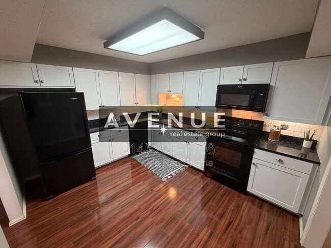 Building Photo - 312 Clayton Xing Dr