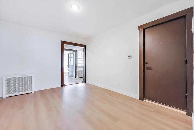 Building Photo - 608 Palisade Ave