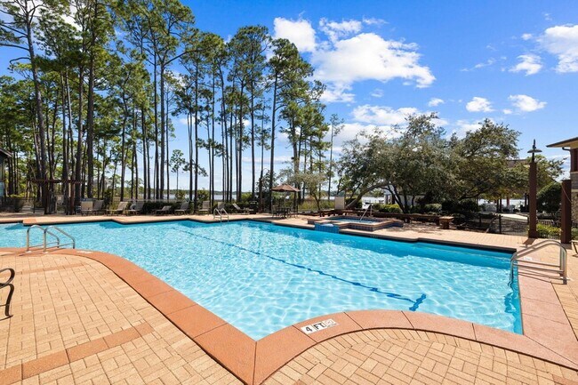 Building Photo - 1500 Match Point Ln