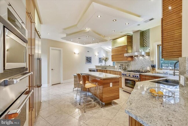 Building Photo - 6600 80th Pl