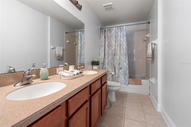 Building Photo - 2330 Nesslewood Dr