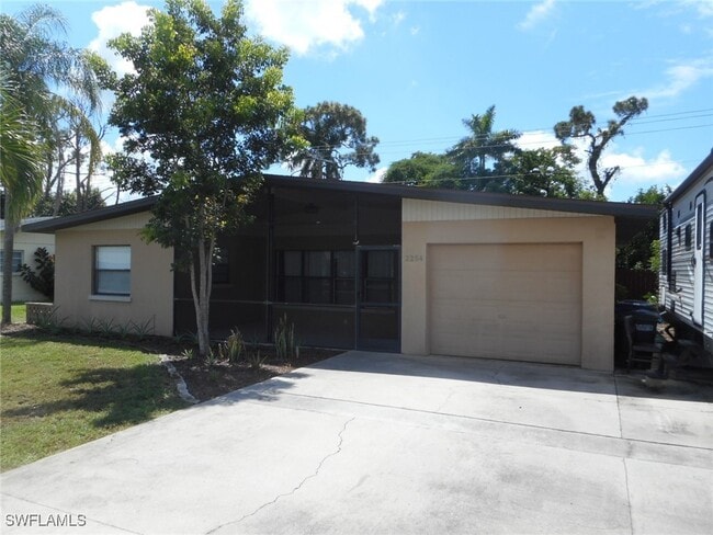Primary Photo - 2254 Chandler Ave