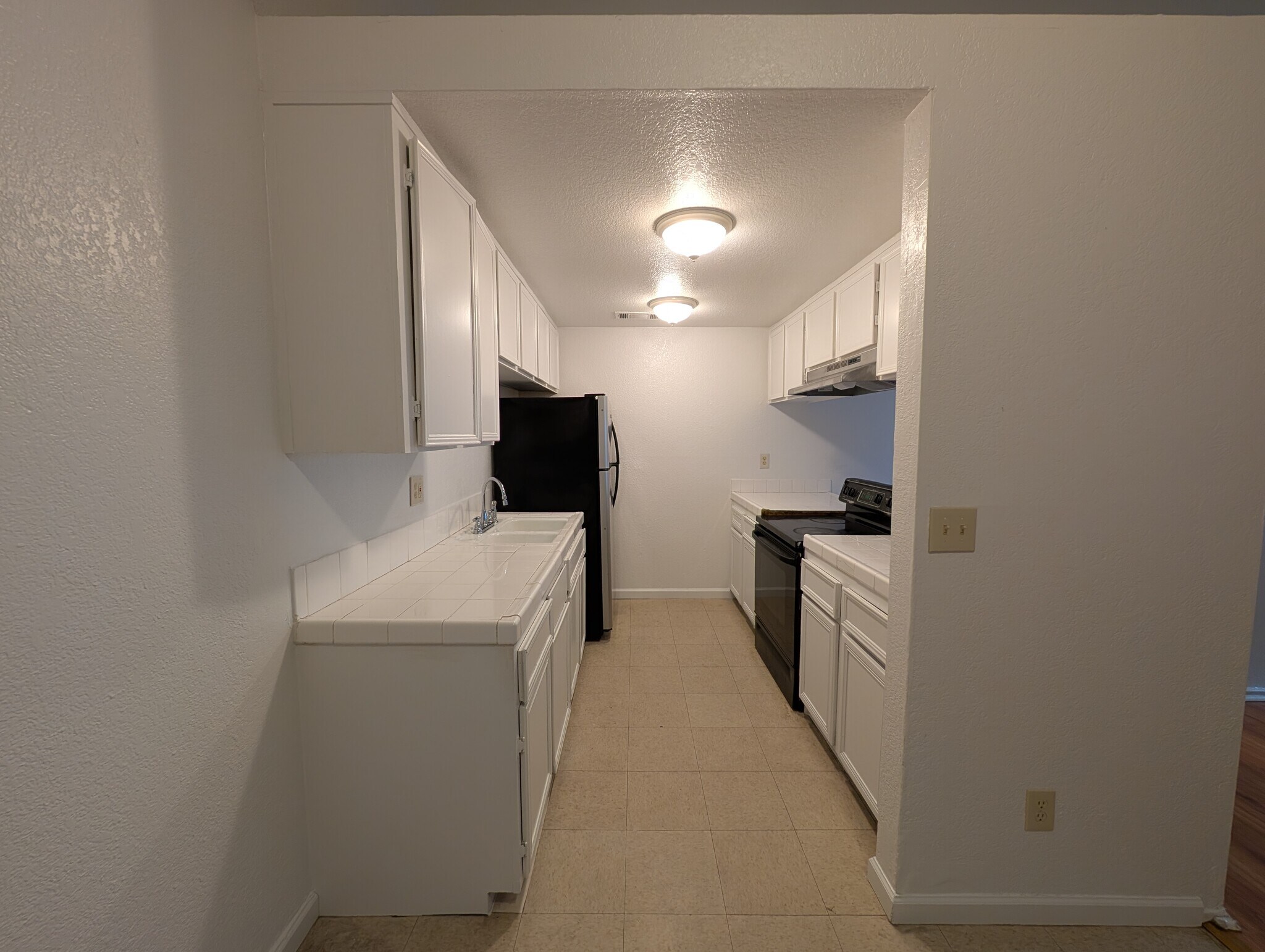 Building Photo - 9227 Kelley Dr